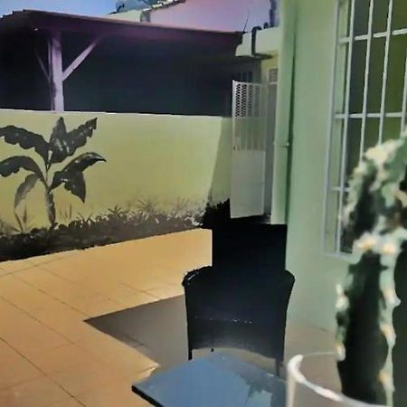 Malilia Beach A Sainte-Anne - Wifi -5 Min A Pied De La Plage Exterior foto
