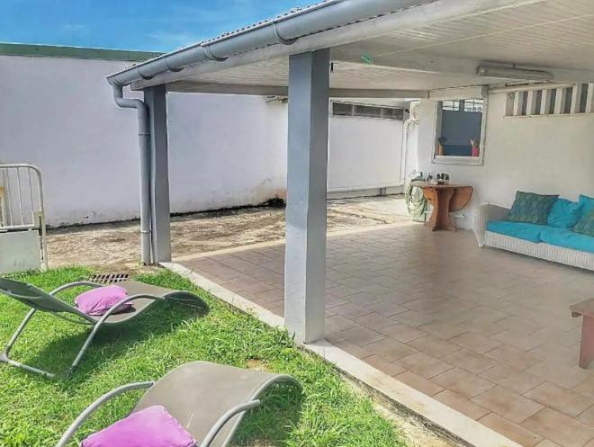 Malilia Beach A Sainte-Anne - Wifi -5 Min A Pied De La Plage Exterior foto